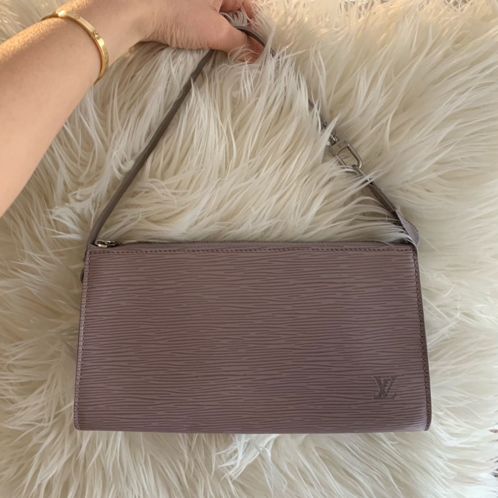 Louis Vuitton LV Epi Pochette Accessoires lilac
